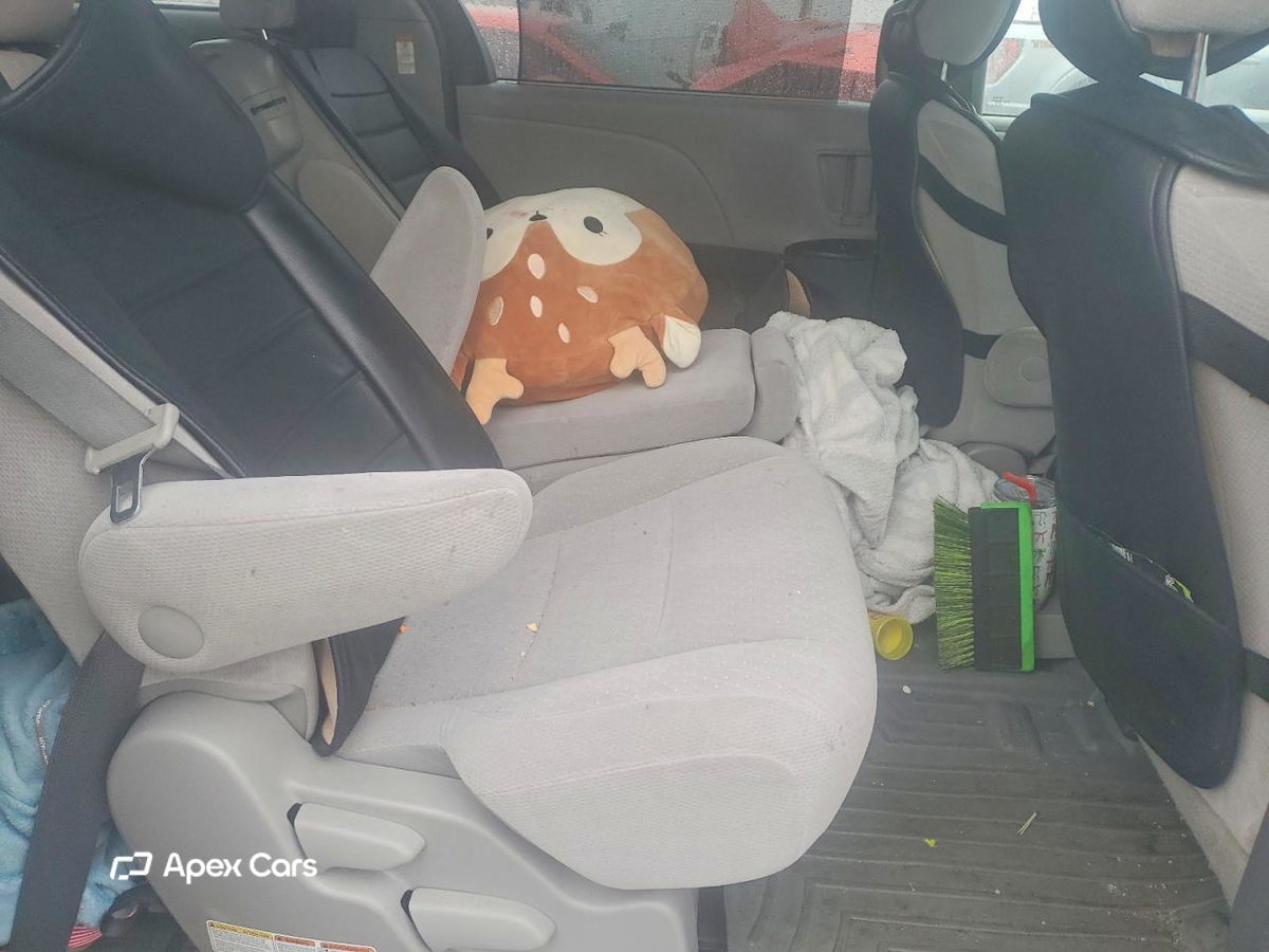 Toyota Sienna 2017