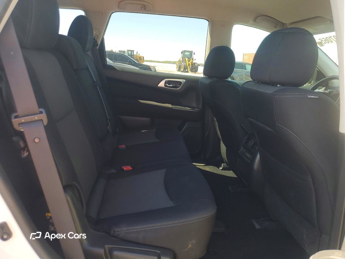 Nissan Pathfinder 2017