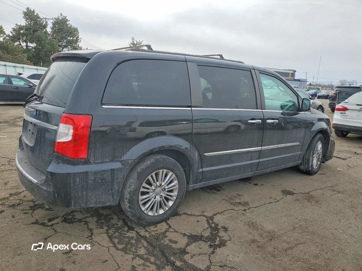 Chrysler Voyager 2015