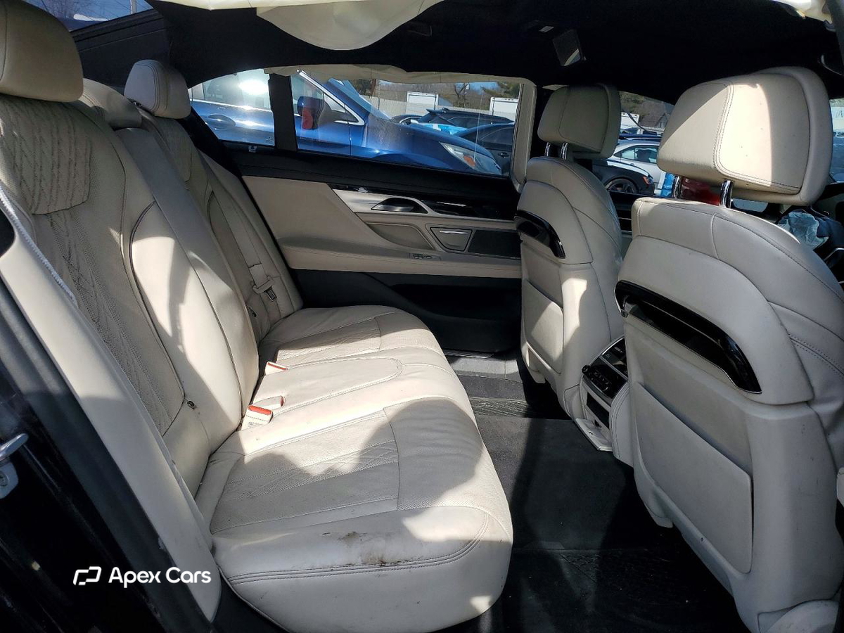 BMW Series 7 2019