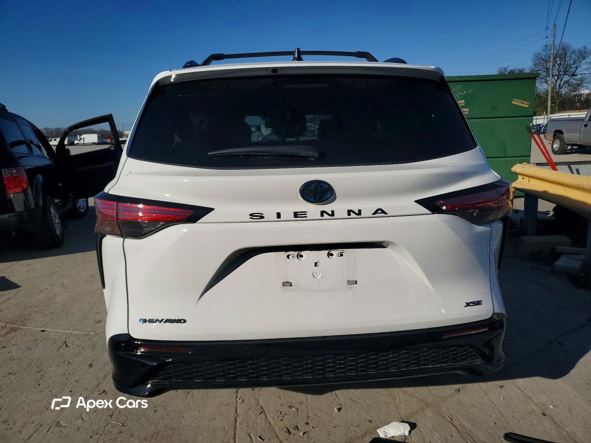 Toyota Sienna 2025