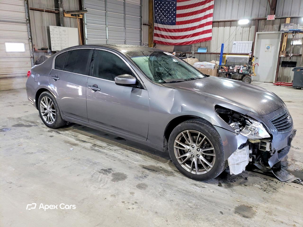 Infiniti G 2012