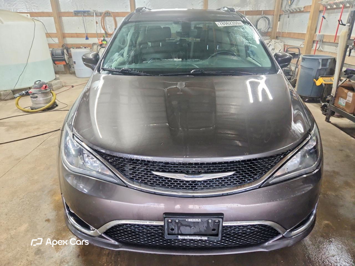 Chrysler Pacifica 2017