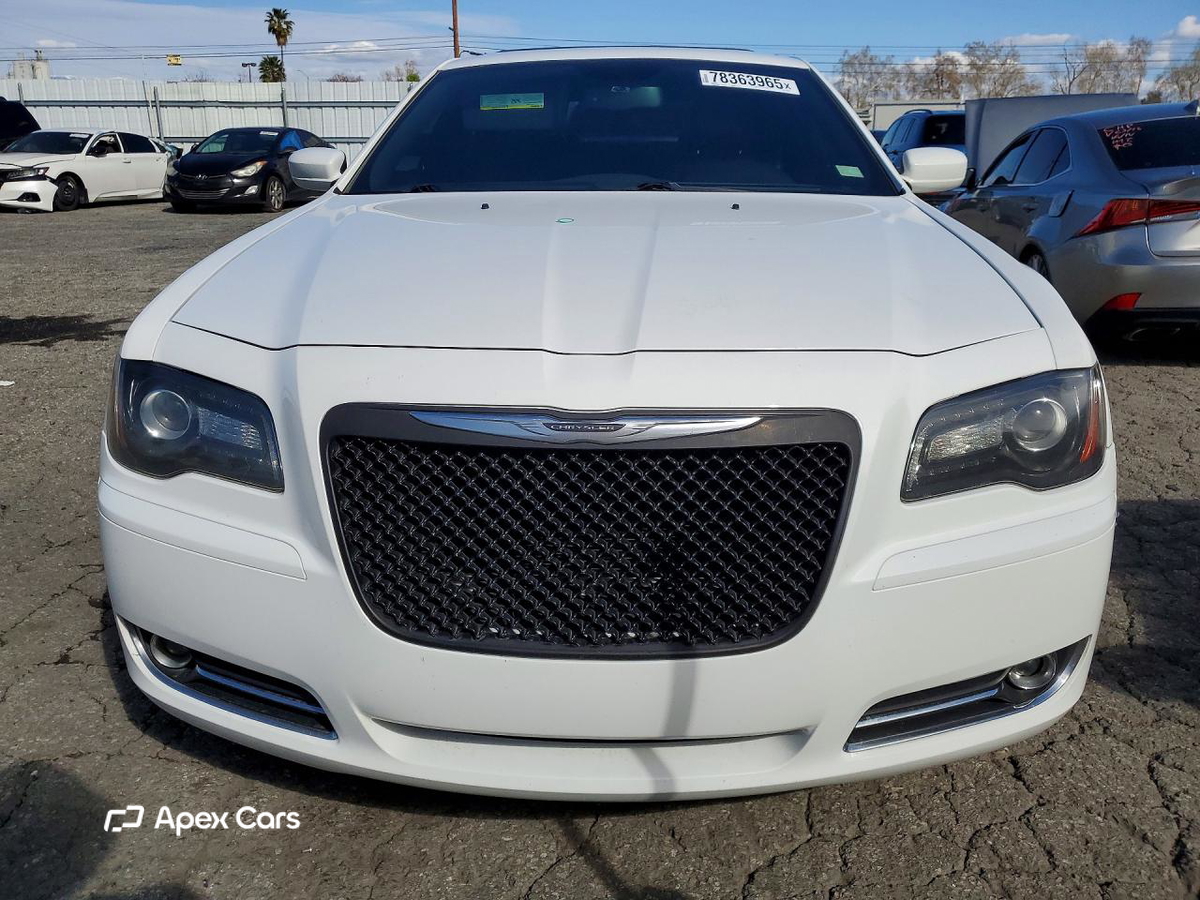 Chrysler 300 2013