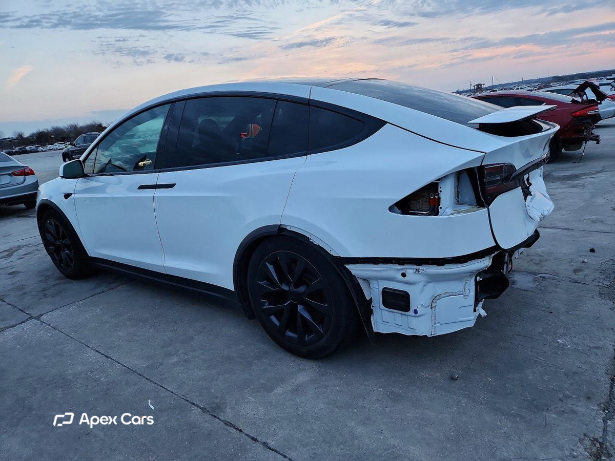 Tesla Model X 2022