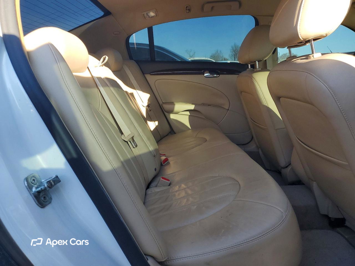 Buick Lucerne 2011