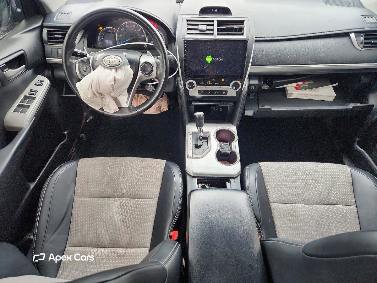 Toyota Camry 2012