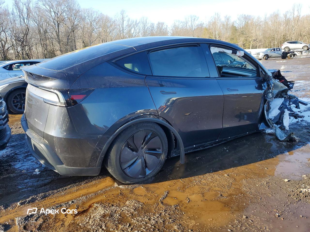 Tesla Model Y 2026