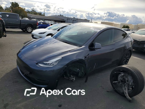 Tesla Model Y 2023 - Zdjęcie 1 z 14
