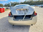 Nissan Altima 2010