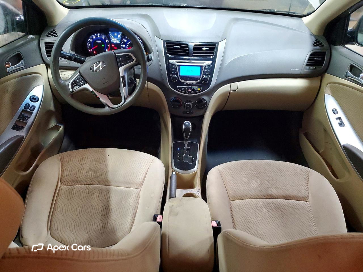 Hyundai Accent 2012