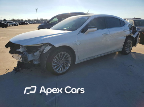 Lexus ES 2019 - Image 1 of 13