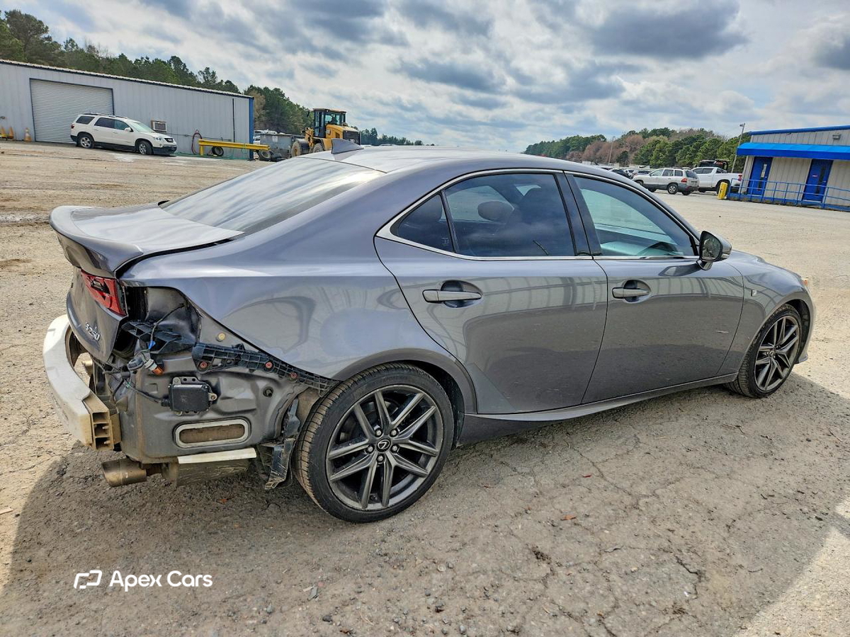 Lexus IS 2015