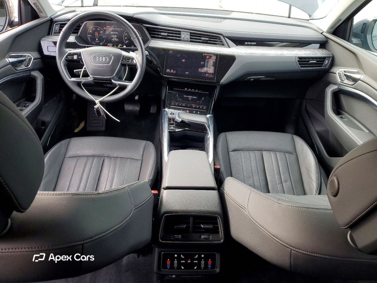 Audi Q8 2024