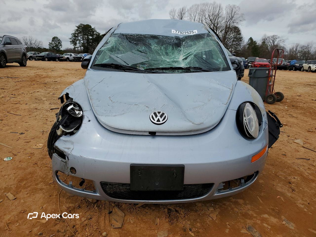 Volkswagen Beetle 2010
