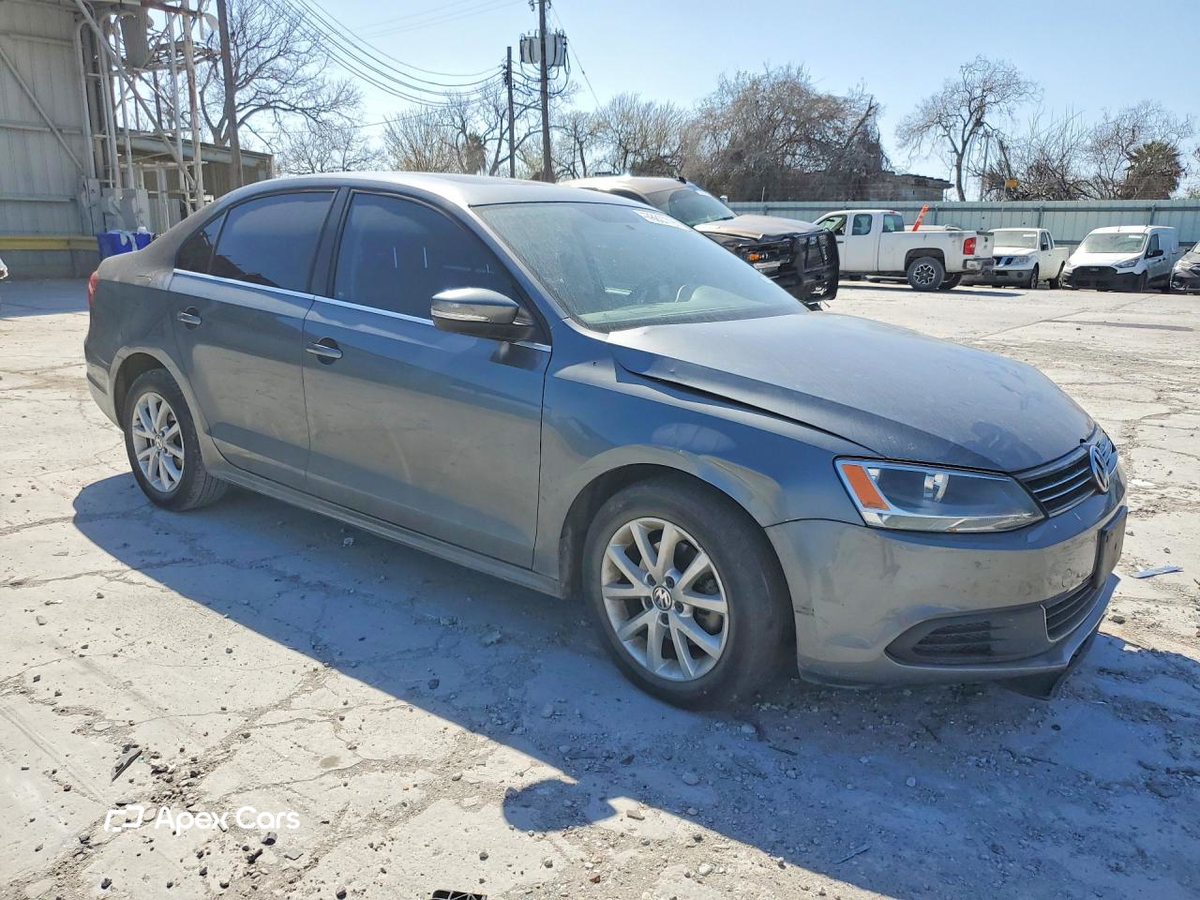 Volkswagen Jetta 2013