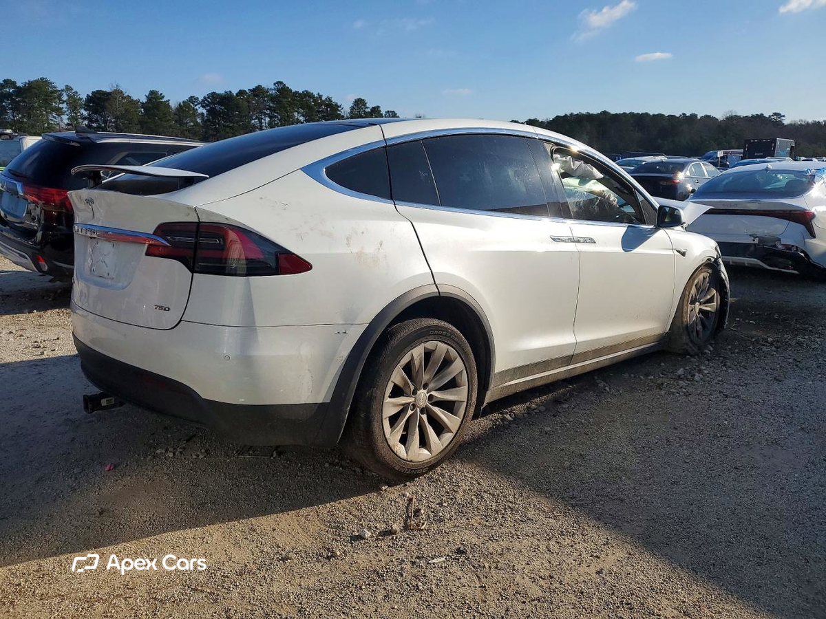 Tesla Model X 2018