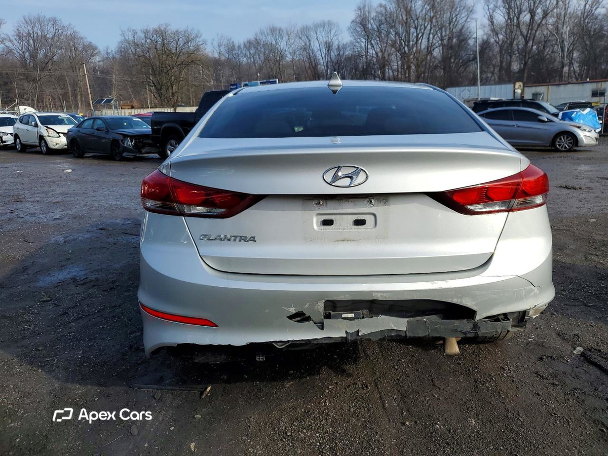 Hyundai Elantra 2018