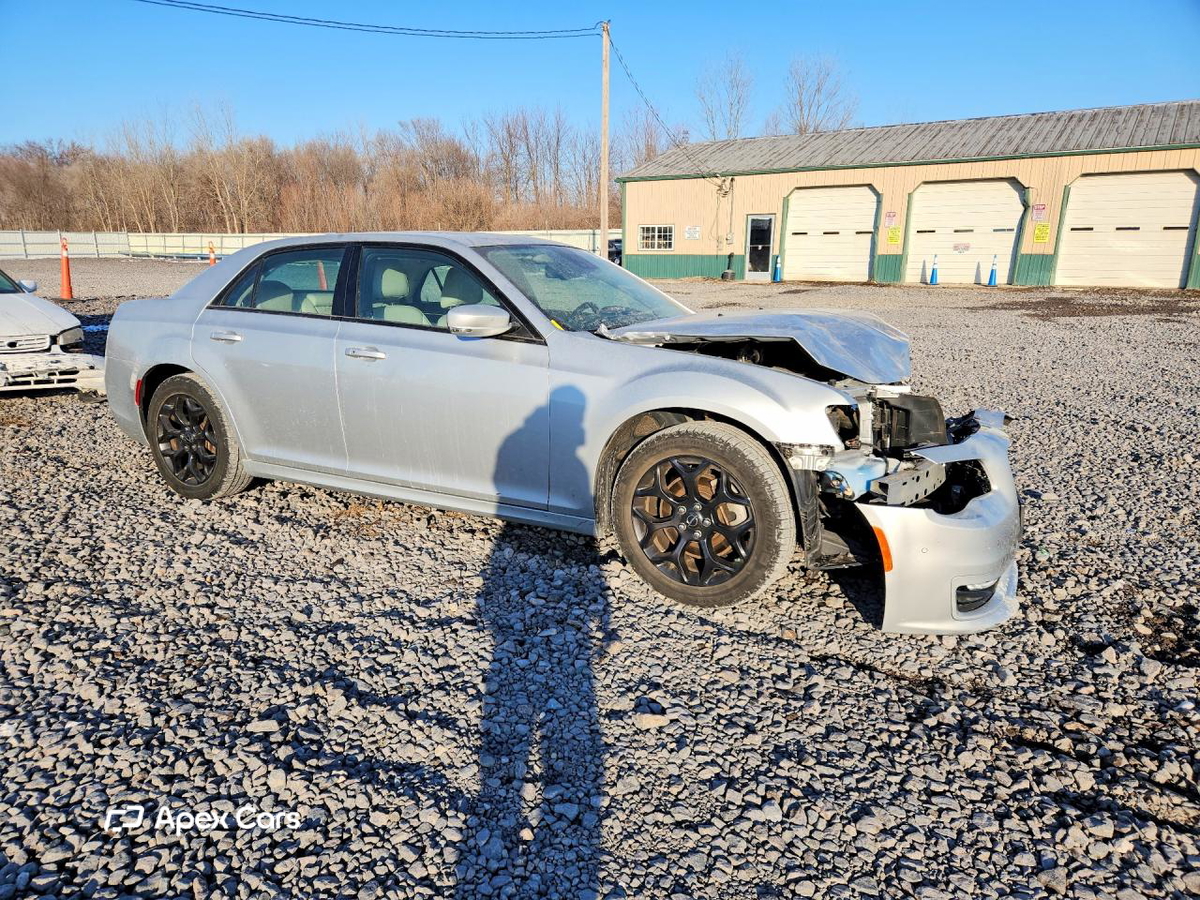 Chrysler 300 2022