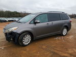 Toyota Sienna 2016