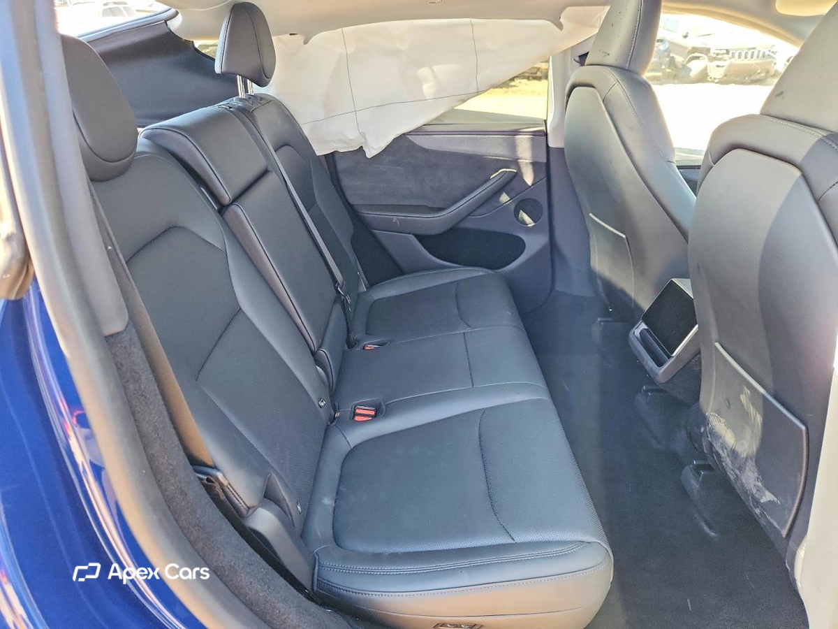 Tesla Model Y 2026