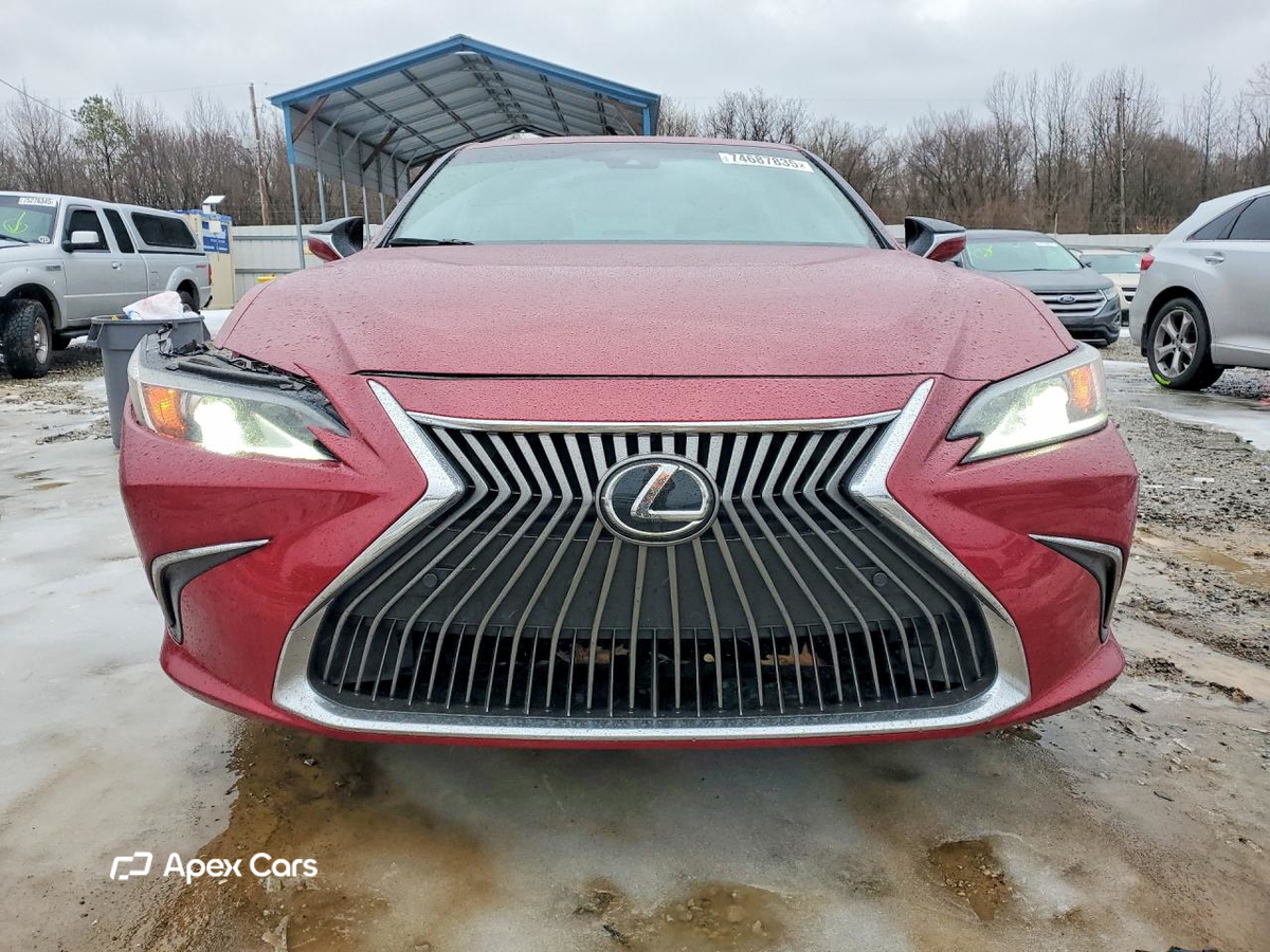 Lexus ES 2020