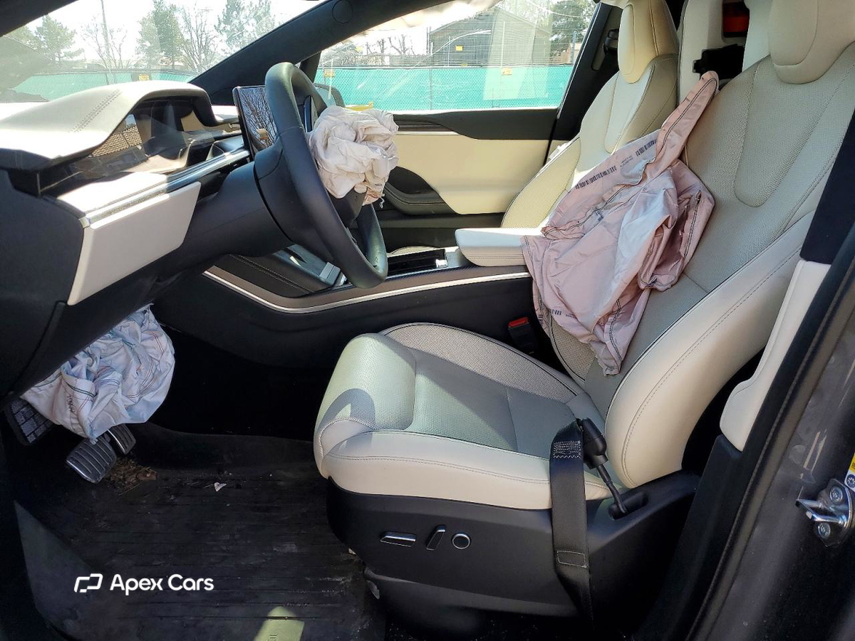 Tesla Model X 2023