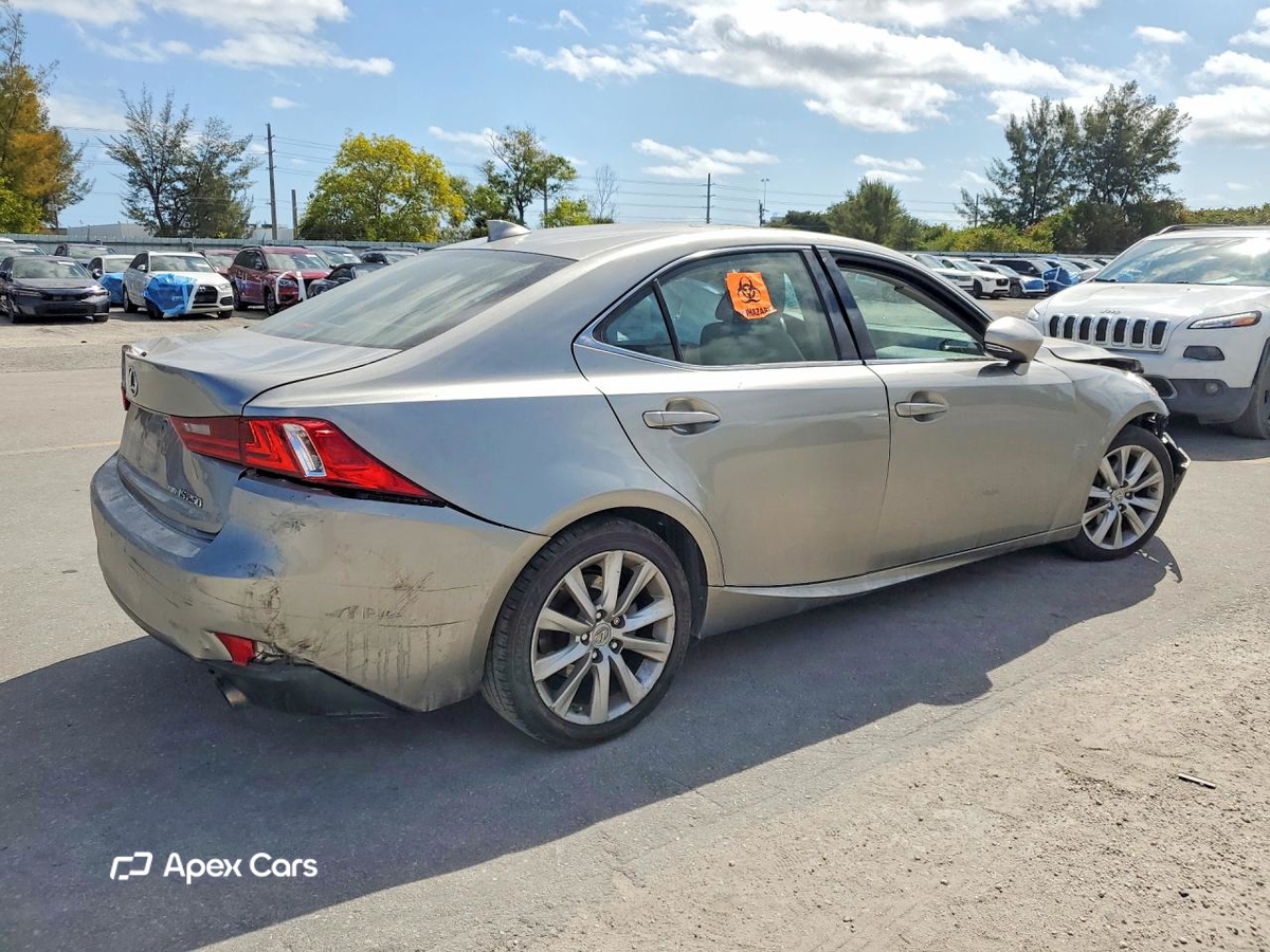 Lexus IS 2014