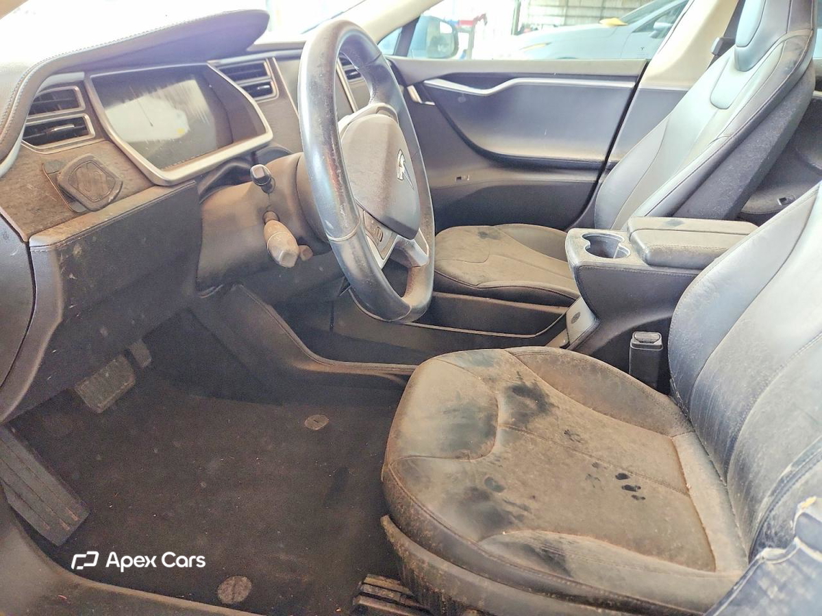 Tesla Model S 2013