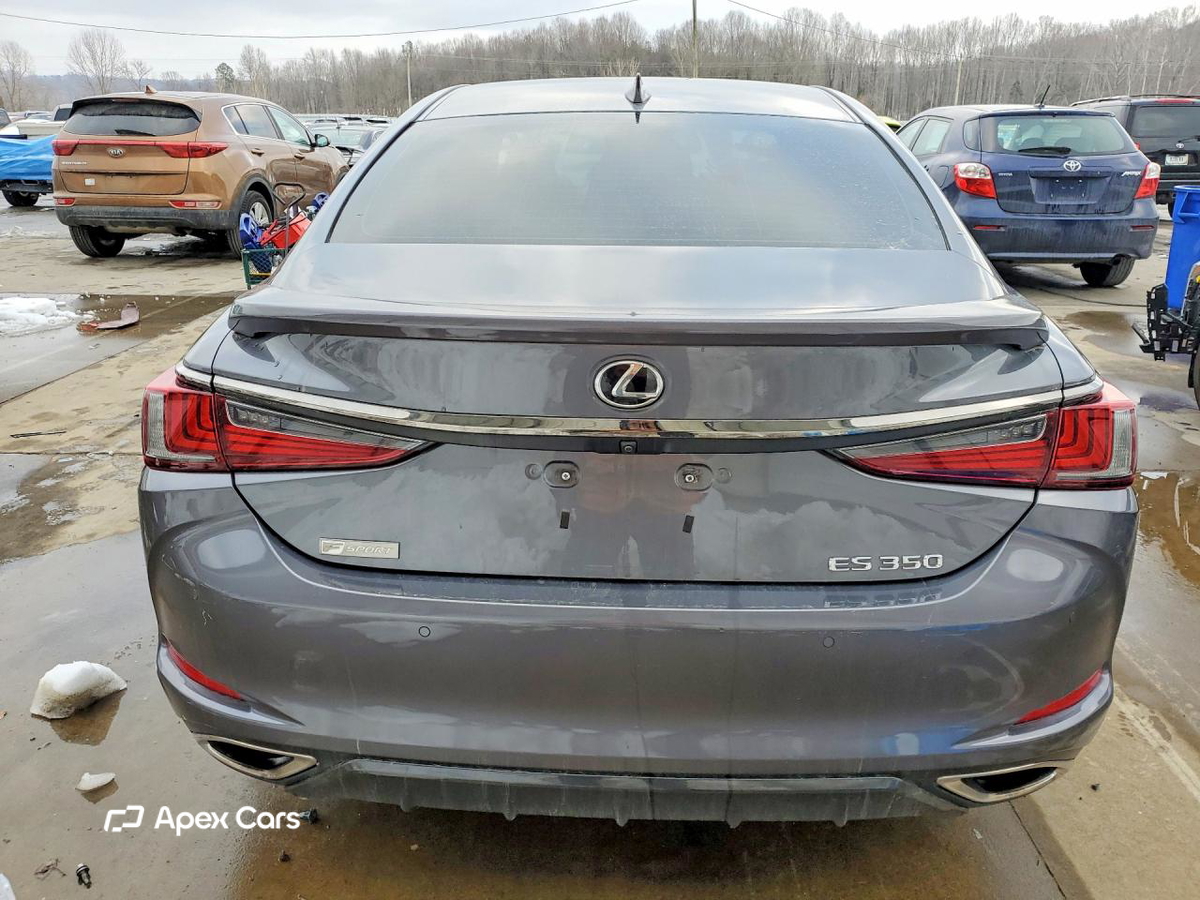 Lexus ES 2019