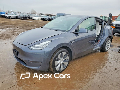 Tesla Model Y 2021 - Image 1 of 13