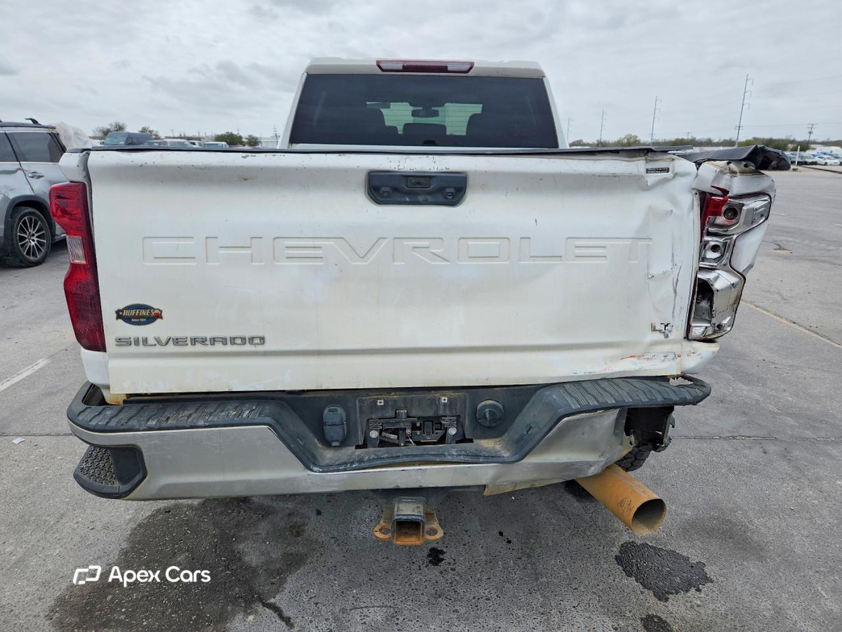 Chevrolet Silverado 2021