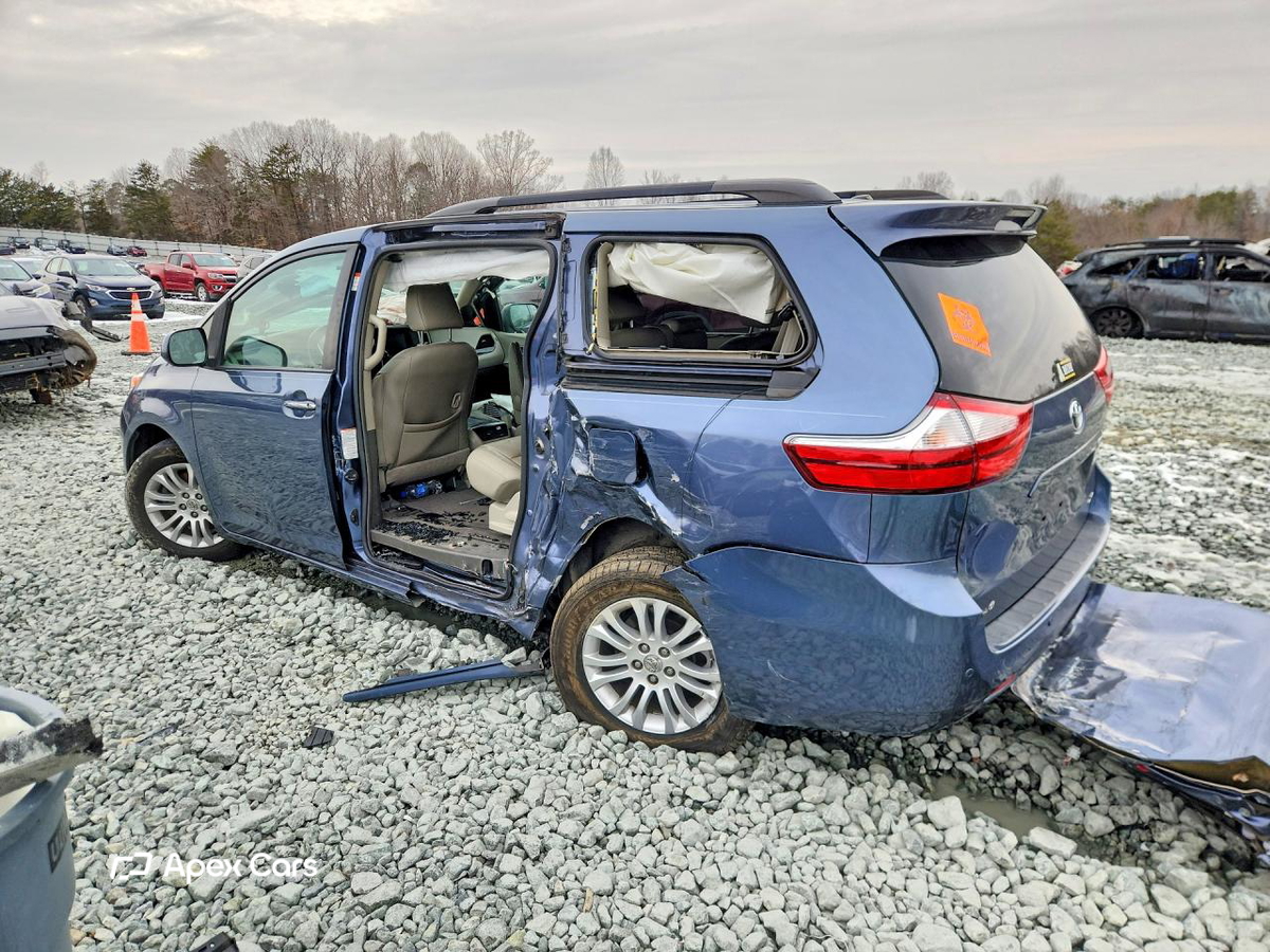 Toyota Sienna 2015