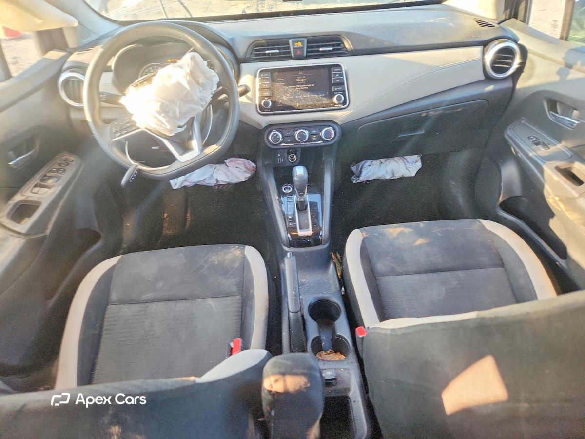 Nissan Versa 2020