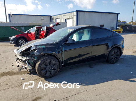 Tesla Model Y 2025 - Image 1 of 14