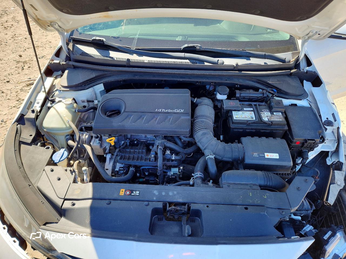 Hyundai Elantra 2020