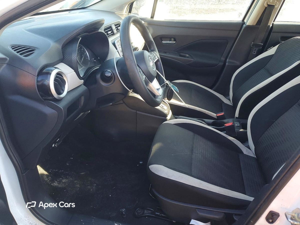 Nissan Versa 2021