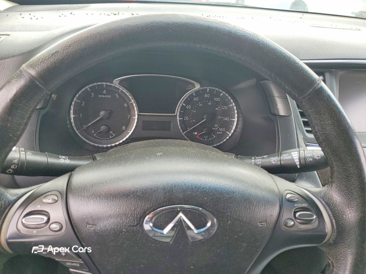 Infiniti JX 2013