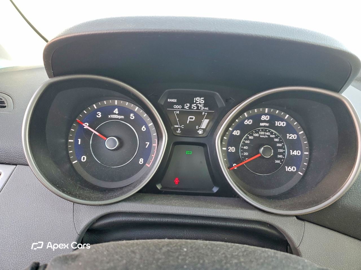 Hyundai Elantra 2013