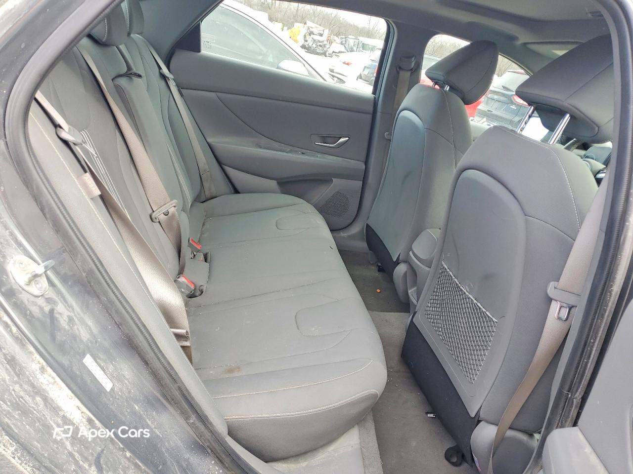 Hyundai Elantra 2024