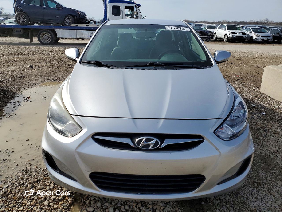 Hyundai Accent 2013