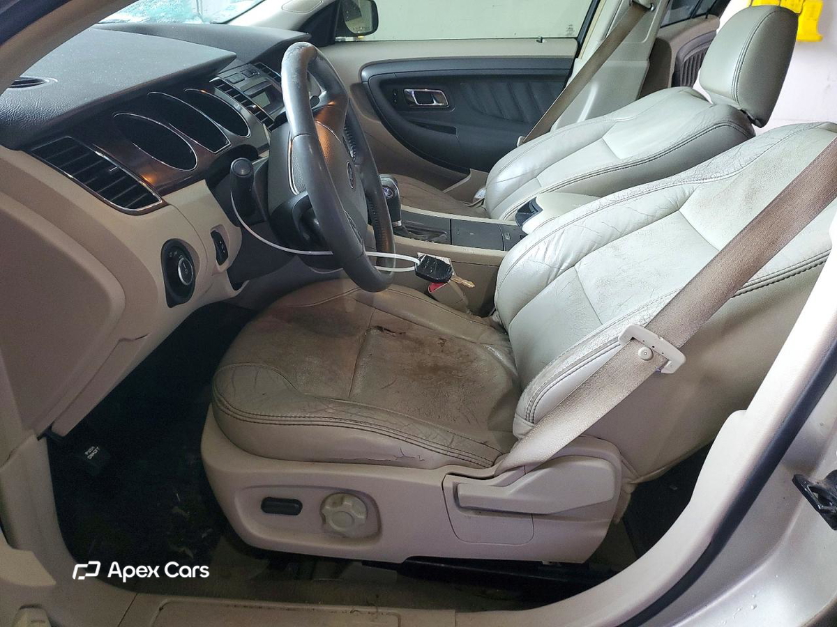 Ford Taurus 2010