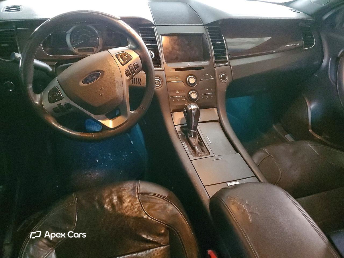 Ford Taurus 2015