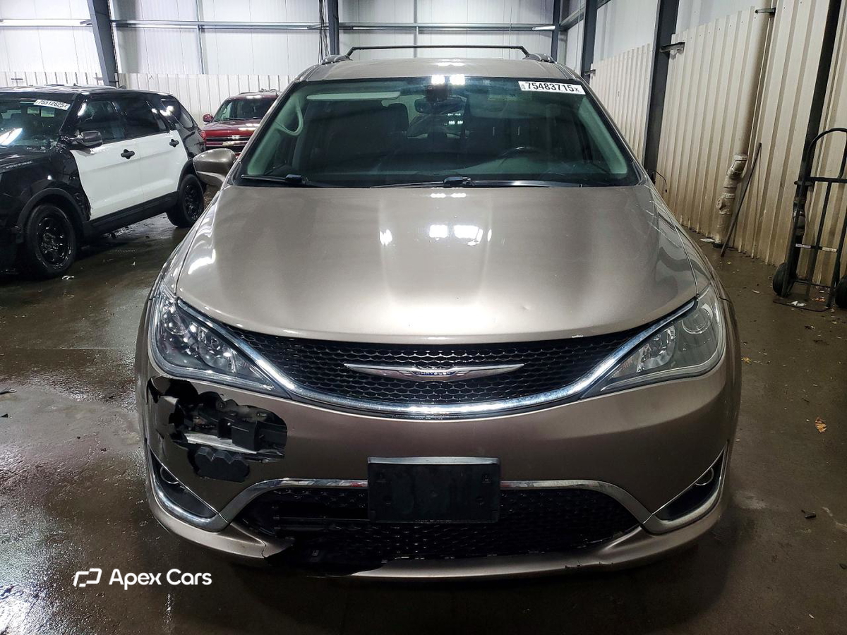 Chrysler Pacifica 2017