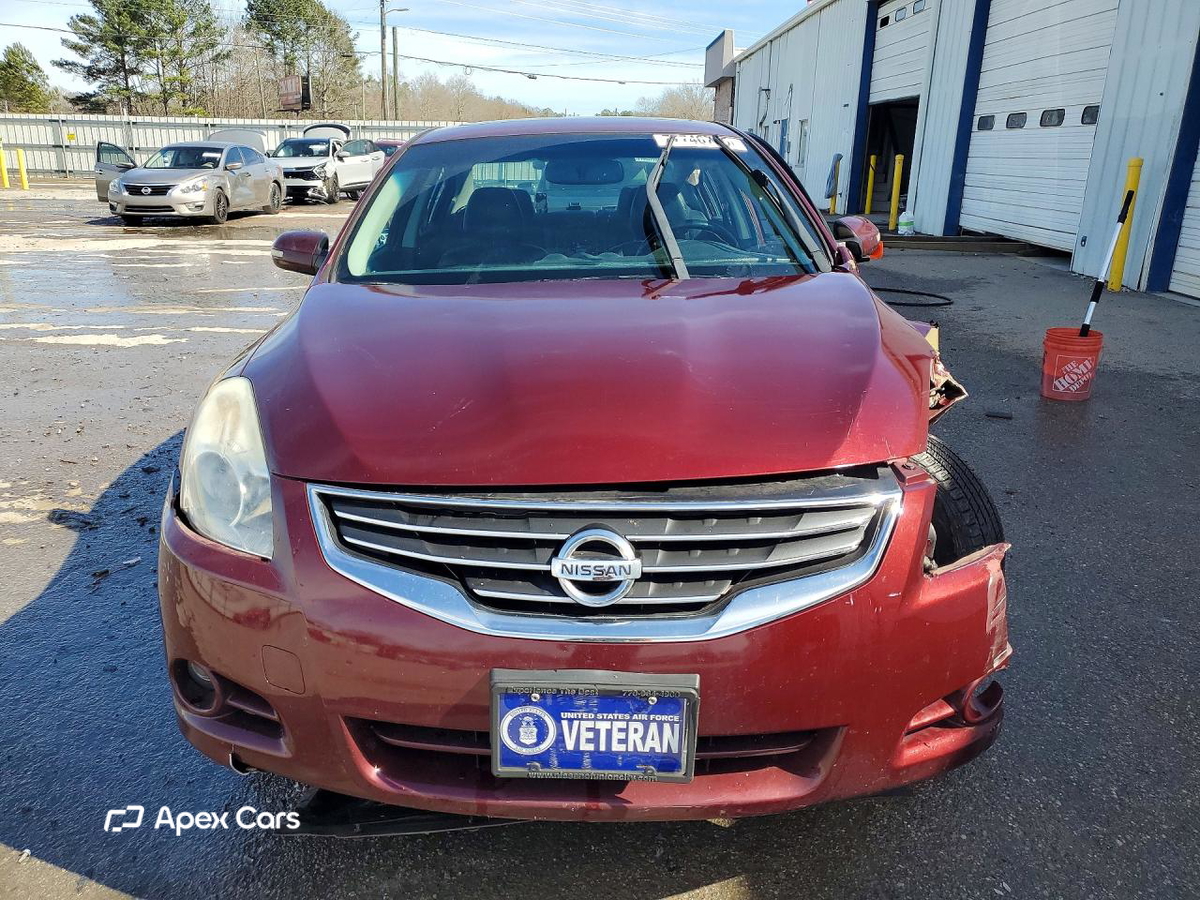 Nissan Altima 2011