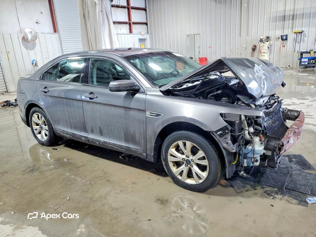 Ford Taurus 2011