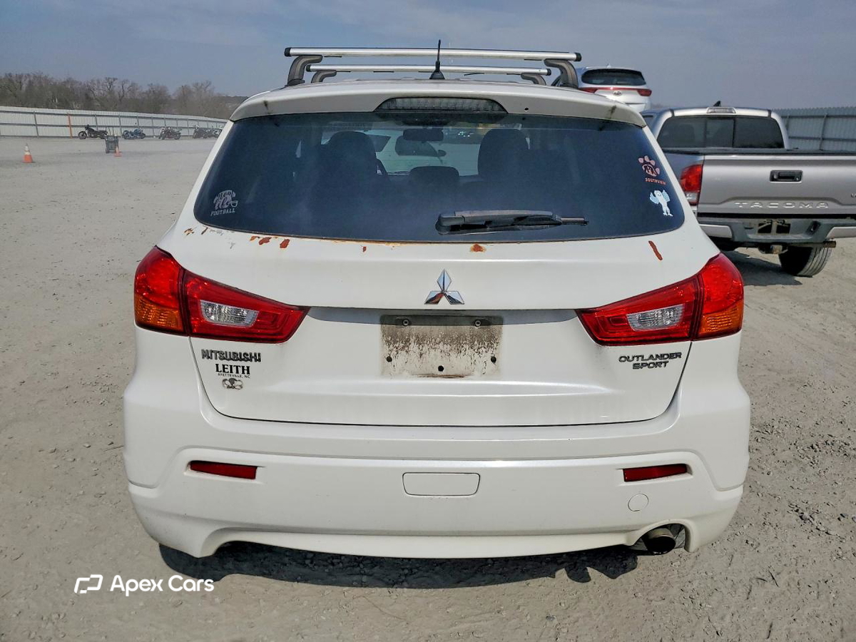 Mitsubishi Outlander 2012
