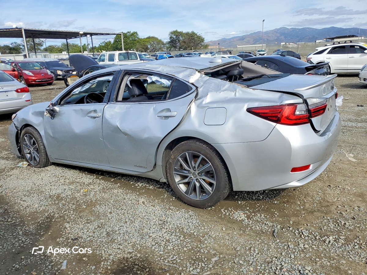 Lexus ES 2016