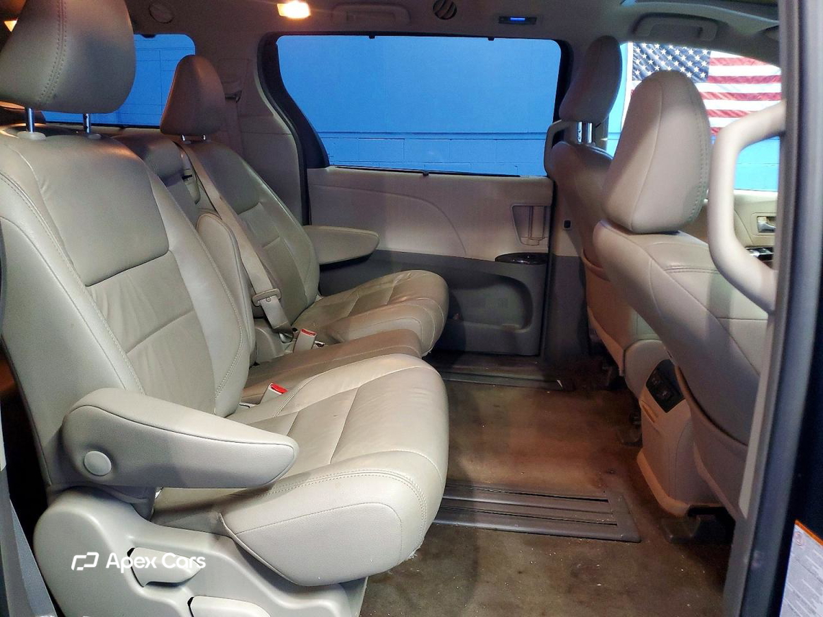 Toyota Sienna 2018