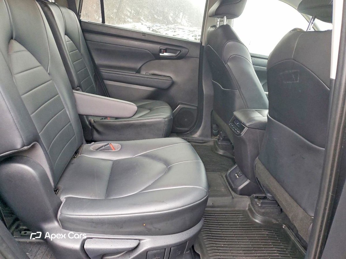 Toyota Highlander 2020